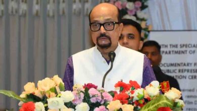 फिल्में समाज को संदेश देने का सशक्त माध्यम हैं: राज्यपाल डेका फिल्में समाज को संदेश देने का सशक्त माध्यम हैं: राज्यपाल डेका