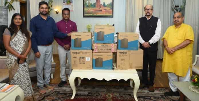 वनांचल के छात्रों के लिए बड़ी खुशखबरी! स्वामी आत्मानंद स्कूल, मांझीगुडा को मिले 10 नए कंप्यूटर वनांचल के छात्रों के लिए बड़ी खुशखबरी! स्वामी आत्मानंद स्कूल, मांझीगुडा को मिले 10 नए कंप्यूटर