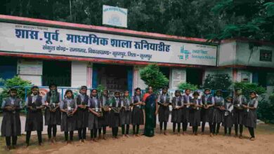 माँ के नाम एक पेड़, धरती के नाम एक संकल्प—विद्यार्थियों ने लिखी हरियाली की नई कहानी माँ के नाम एक पेड़, धरती के नाम एक संकल्प—विद्यार्थियों ने लिखी हरियाली की नई कहानी