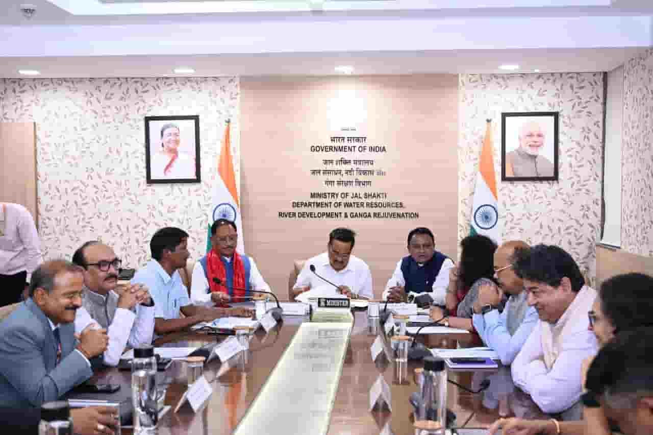 महानदी विवाद पर CM साय का बड़ा संदेश! बोले—छत्तीसगढ़ और ओडिशा की समृद्धि का आधार बने नदी महानदी विवाद पर CM साय का बड़ा संदेश! बोले—छत्तीसगढ़ और ओडिशा की समृद्धि का आधार बने नदी