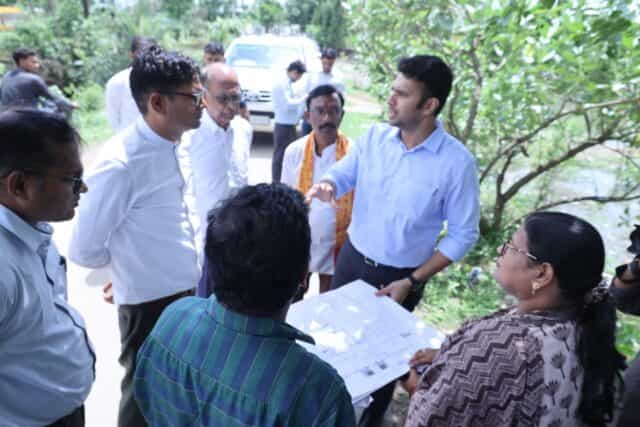 विकास की त्रिवेणी—स्वास्थ्य, पर्यटन और आधुनिक अधोसंरचना से बदलेगी रायगढ़ की तस्वीर विकास की त्रिवेणी—स्वास्थ्य, पर्यटन और आधुनिक अधोसंरचना से बदलेगी रायगढ़ की तस्वीर