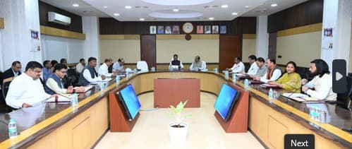 डिजिटल राजस्व क्रांति—ऑटो म्यूटेशन और ऑटो डायवर्सन से पारदर्शी और तेज हुई जमीन संबंधी सेवाएं डिजिटल राजस्व क्रांति—ऑटो म्यूटेशन और ऑटो डायवर्सन से पारदर्शी और तेज हुई जमीन संबंधी सेवाएं