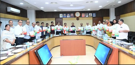 मुख्यमंत्री साय का बड़ा विजन! एसडीजी 2.0 और ‘बस्तर अंजोर’ से विकास को मिलेगी नई रफ्तार