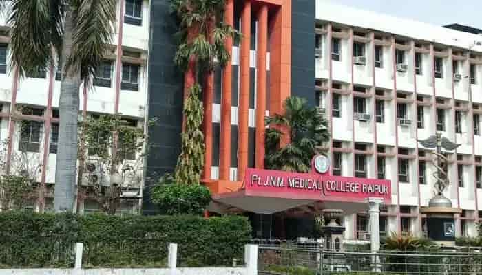 MBBS के छात्रों के लिए बड़ी खुशखबरी! रायपुर के JNM मेडिकल कॉलेज में अब 250 सीटें