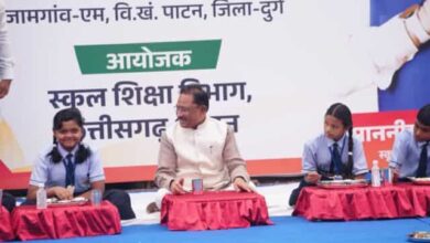 नई पीढ़ी का भविष्य संवारना ही हमारी सबसे बड़ी जिम्मेदारी : मुख्यमंत्री विष्णुदेव साय नई पीढ़ी का भविष्य संवारना ही हमारी सबसे बड़ी जिम्मेदारी : मुख्यमंत्री विष्णुदेव साय