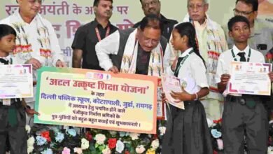 ढाई साल की उपलब्धियाँ: छत्तीसगढ़ को श्रमिक कल्याण के क्षेत्र में नई पहचान ढाई साल की उपलब्धियाँ: छत्तीसगढ़ को श्रमिक कल्याण के क्षेत्र में नई पहचान