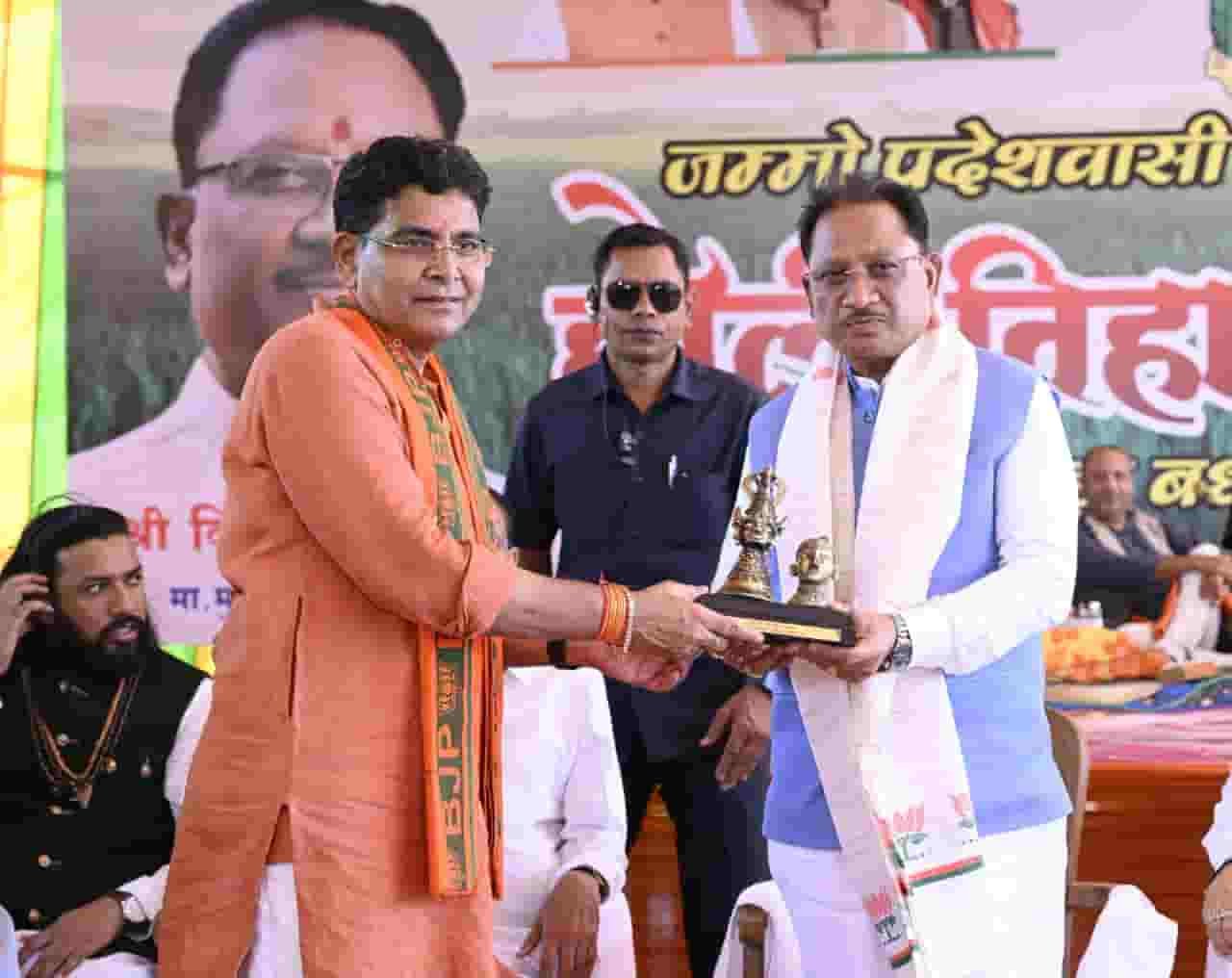 खेत खुशहाल तो छत्तीसगढ़ खुशहाल, किसानों की समृद्धि में प्रदेश की तरक्की का राज