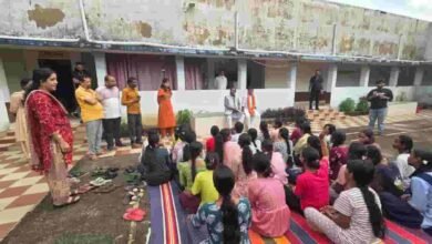 बिना सूचना पहुंचे मंत्री, परखी छात्राओं की सुविधाएं—रामविचार नेताम ने लिया छात्रावास का जायजा