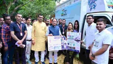 स्कूलों में पहुंचेगी चलती-फिरती विज्ञानशाला! मुख्यमंत्री ने ‘साइंस ऑन व्हील्स’ को किया रवाना स्कूलों में पहुंचेगी चलती-फिरती विज्ञानशाला! मुख्यमंत्री ने ‘साइंस ऑन व्हील्स’ को किया रवाना
