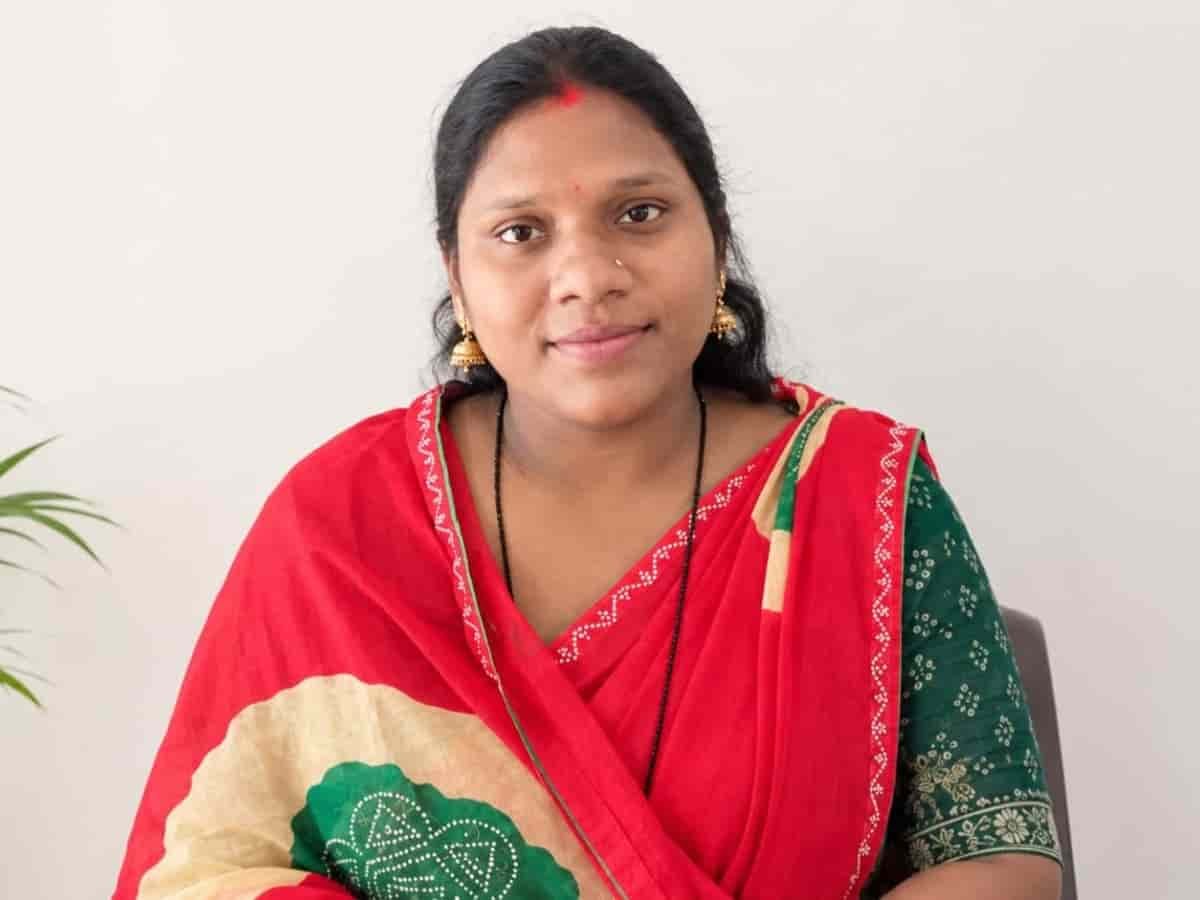 संबल की रकम, आत्मनिर्भरता के सपने—महतारी वंदन से पूनम के चेहरे पर आई मुस्कान संबल की रकम, आत्मनिर्भरता के सपने—महतारी वंदन से पूनम के चेहरे पर आई मुस्कान