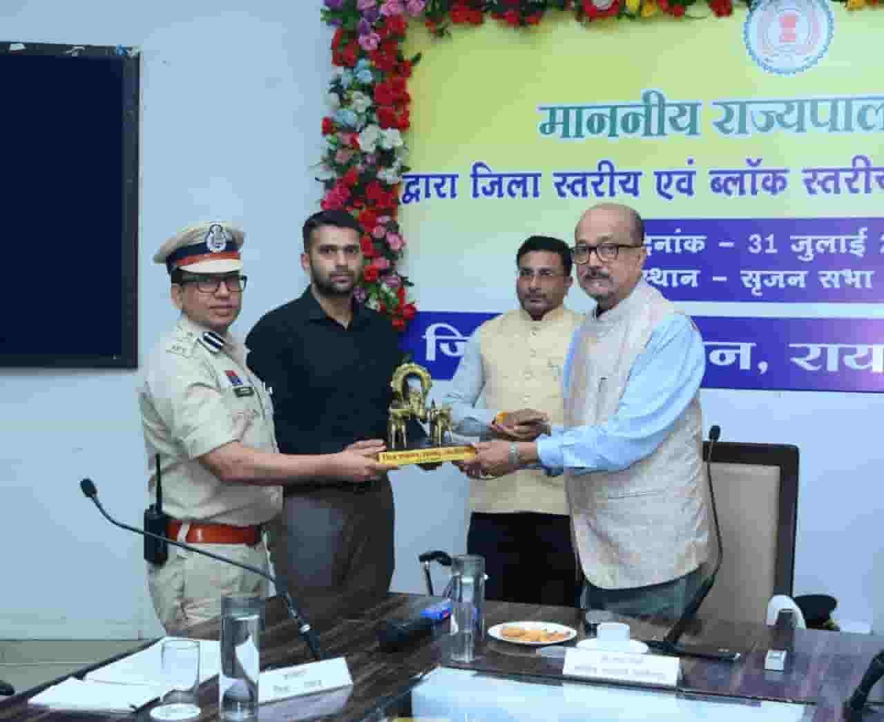 विकास की रोशनी से कोई न रहे दूर, शासन की योजनाओं का लाभ पहुंचे हर जरूरतमंद तक