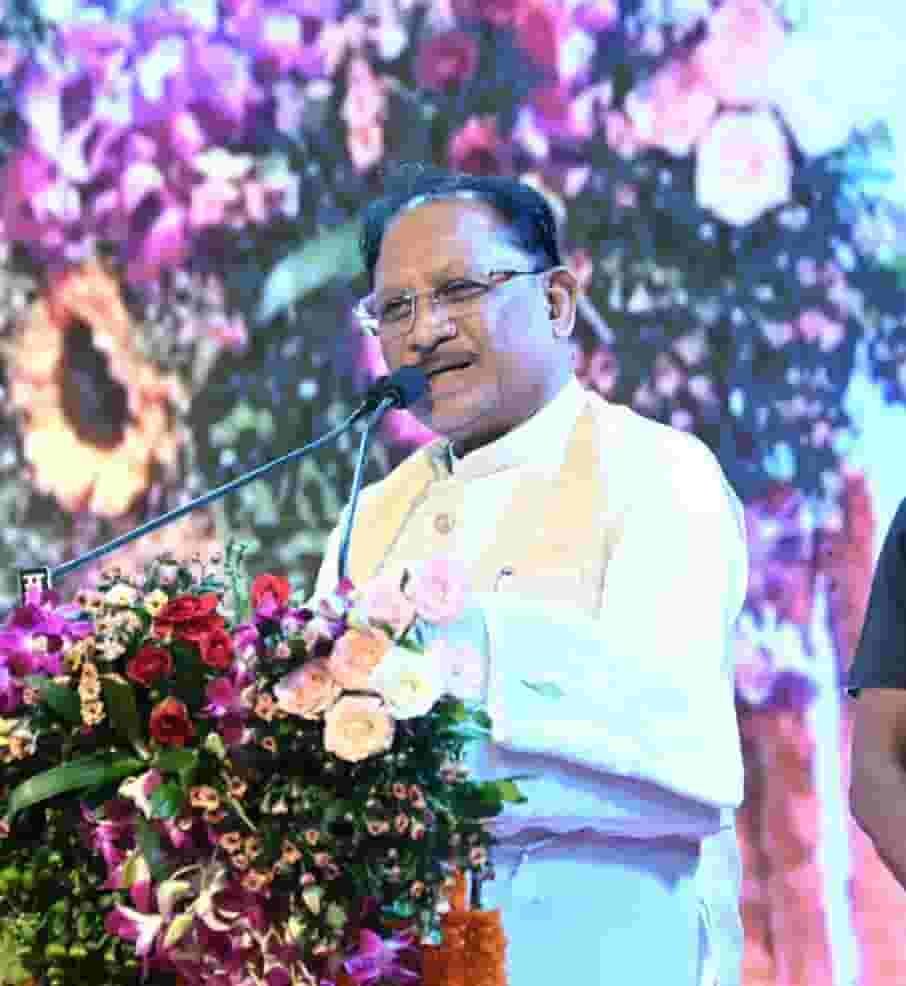 छत्तीसगढ़ की विकास यात्रा में बड़ी छलांग! उद्योग अनुकूल नीतियों से तेजी से बदल रही प्रदेश की तस्वीर छत्तीसगढ़ की विकास यात्रा में बड़ी छलांग! उद्योग अनुकूल नीतियों से तेजी से बदल रही प्रदेश की तस्वीर