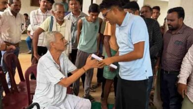 जनता के बीच पहुंचे ओपी चौधरी—आमापाली की चौपाल में सुनीं ग्रामीणों की आवाज़ जनता के बीच पहुंचे ओपी चौधरी—आमापाली की चौपाल में सुनीं ग्रामीणों की आवाज़