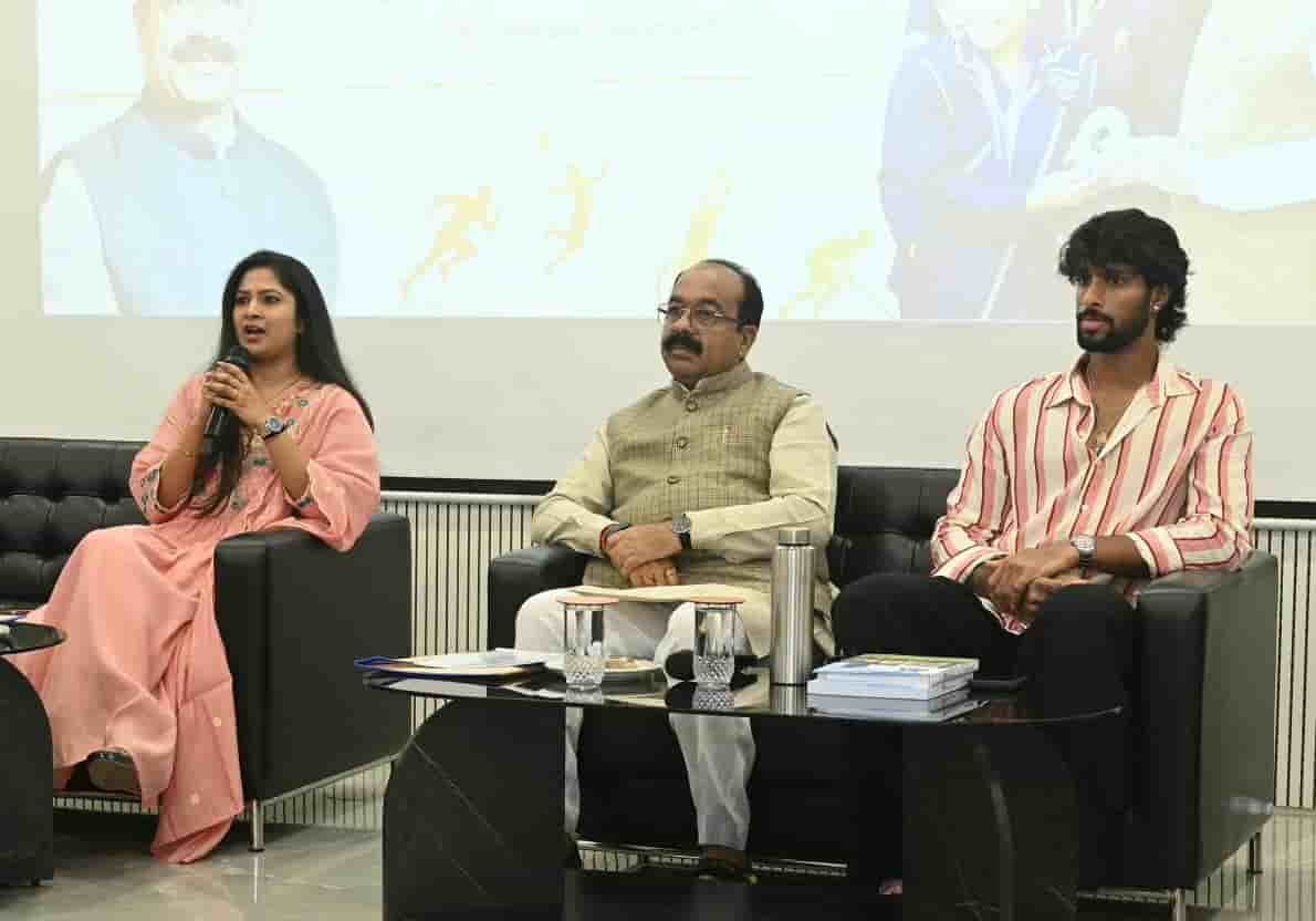 खेल की बात, खिलाड़ियों के साथ—‘खेलो इंडिया संवाद’ में पहुंचे उप मुख्यमंत्री अरुण साव