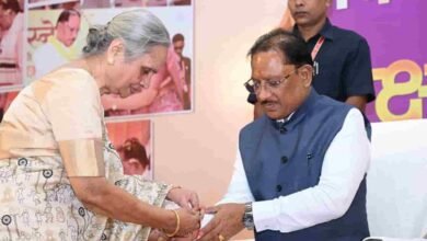 रक्षाबंधन पर भावुक हुए मुख्यमंत्री साय! बहनों के स्नेह और आशीर्वाद को बताया अनमोल रक्षाबंधन पर भावुक हुए मुख्यमंत्री साय! बहनों के स्नेह और आशीर्वाद को बताया अनमोल