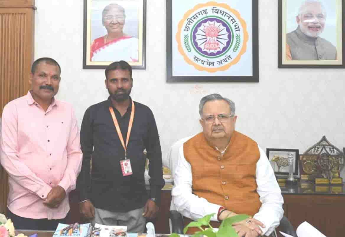 कलम की ताकत और पत्रकारों के हक की बात, डॉ. रमन सिंह से खास मुलाकात