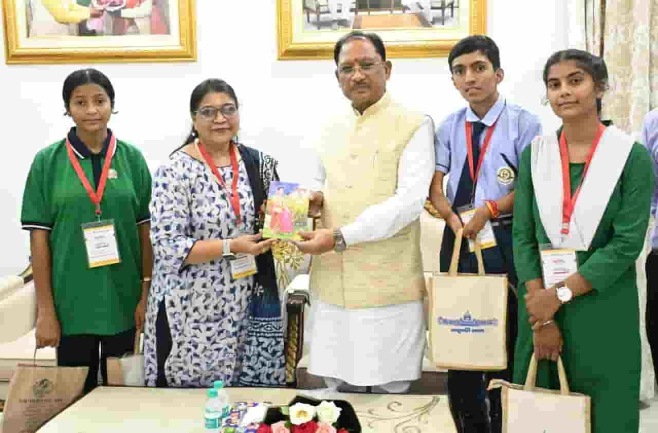 राष्ट्रपति भवन से लौटे प्रतिभाशाली छात्र, मुख्यमंत्री साय से मुलाकात ने खींचा सबका ध्यान