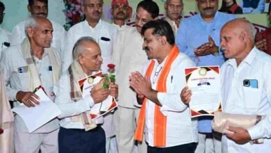 गुरु की सीख से संवरता भविष्य, शिक्षक समाज के पथप्रदर्शक: विजय शर्मा