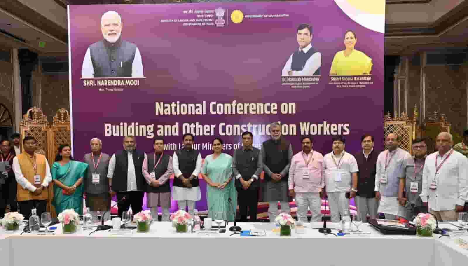 ईंट-पत्थर से विकास गढ़ने वालों की सुरक्षा का सवाल, श्रमिक कल्याण पर मंथन ईंट-पत्थर से विकास गढ़ने वालों की सुरक्षा का सवाल, श्रमिक कल्याण पर मंथन