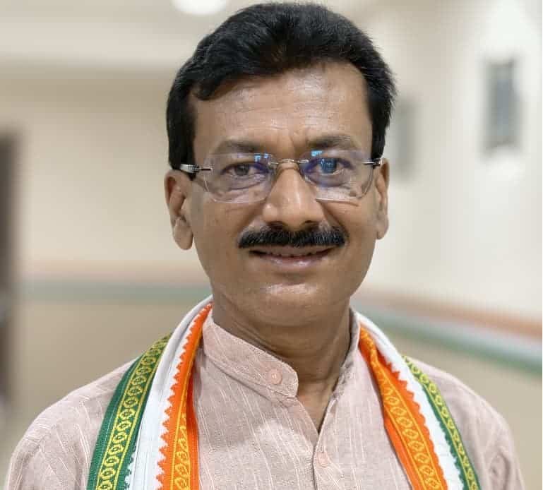 मां के नाम से मुद्दों तक: सियासी बयानबाजी में कांग्रेस ने भाजपा पर साधा निशाना मां के नाम से मुद्दों तक: सियासी बयानबाजी में कांग्रेस ने भाजपा पर साधा निशाना