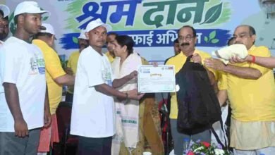 आदत बदली तो शहर बदलेगा! स्वच्छता को जीवनशैली बनाने की अपील: अरुण साव आदत बदली तो शहर बदलेगा! स्वच्छता को जीवनशैली बनाने की अपील: अरुण साव