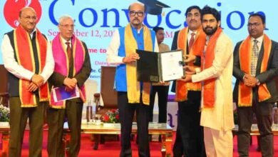 स्क्रीन की गिरफ्त में जिंदगी, डिजिटल एडिक्शन को लेकर राज्यपाल डेका ने चेताया