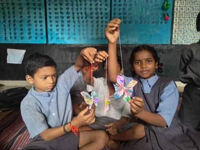 बिना बैग के बच्चों ने सीखी बड़ी सीख, स्कूलों में स्वच्छता से खेल तक दिखा उत्साह बिना बैग के बच्चों ने सीखी बड़ी सीख, स्कूलों में स्वच्छता से खेल तक दिखा उत्साह