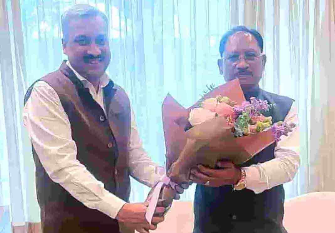 निवेश के वैश्विक मंच पर छत्तीसगढ़ की नई दस्तक, पहचान मजबूत करने की तैयारी निवेश के वैश्विक मंच पर छत्तीसगढ़ की नई दस्तक, पहचान मजबूत करने की तैयारी