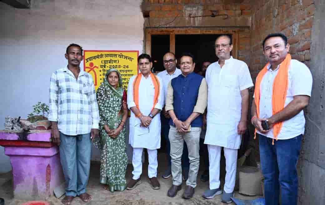 अंतिम व्यक्ति तक विकास की पहुंच, सर्वसमावेशी विकास के लिए प्रतिबद्धता : टंक राम वर्मा अंतिम व्यक्ति तक विकास की पहुंच, सर्वसमावेशी विकास के लिए प्रतिबद्धता : टंक राम वर्मा