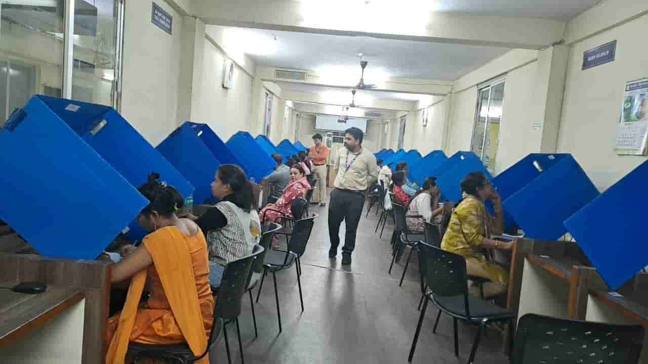 शिक्षक भर्ती परीक्षा के पहले दिन 83.25 प्रतिशत अभ्यर्थी उपस्थित शिक्षक भर्ती परीक्षा के पहले दिन 83.25 प्रतिशत अभ्यर्थी उपस्थित
