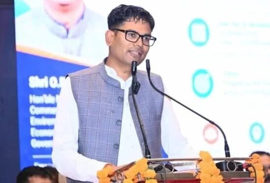 रायगढ़ से उड़ेगी AI की उड़ान, युवाओं के सपनों को मिलेगा नया आसमान रायगढ़ से उड़ेगी AI की उड़ान, युवाओं के सपनों को मिलेगा नया आसमान