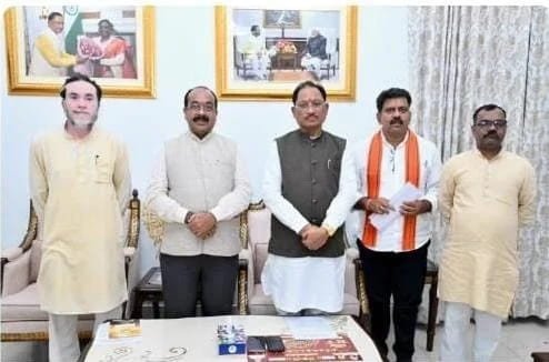 अन्नदाता की खुशहाली और खेती को लाभकारी बनाना सर्वोच्च प्राथमिकता: मुख्यमंत्री साय अन्नदाता की खुशहाली और खेती को लाभकारी बनाना सर्वोच्च प्राथमिकता: मुख्यमंत्री साय