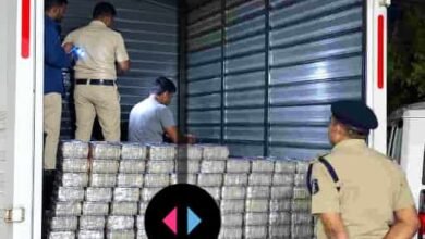 दुर्ग में गुप्त चेंबर का खुलासा, पिकअप से मिले 4 करोड़ रुपये नकद