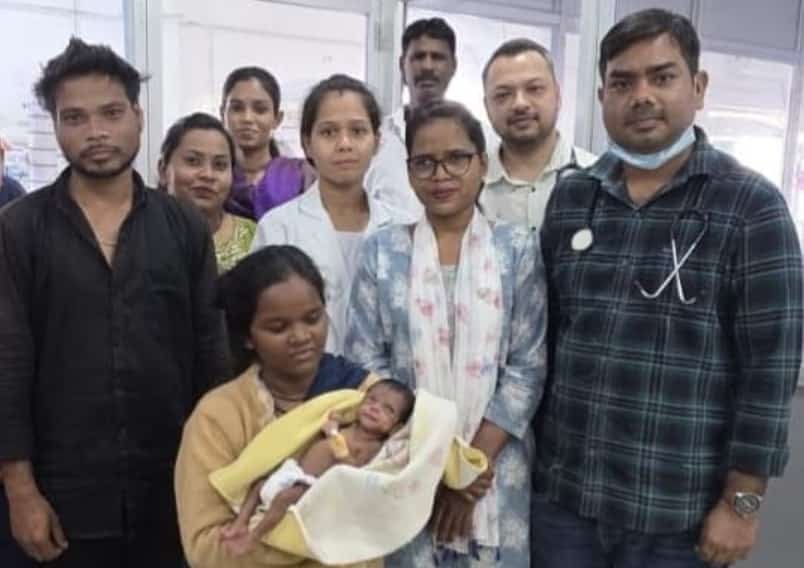नन्हा शरीर, जीने की बड़ी उम्मीद—900 ग्राम के नवजात ने पाई नई जिंदगी नन्हा शरीर, जीने की बड़ी उम्मीद—900 ग्राम के नवजात ने पाई नई जिंदगी
